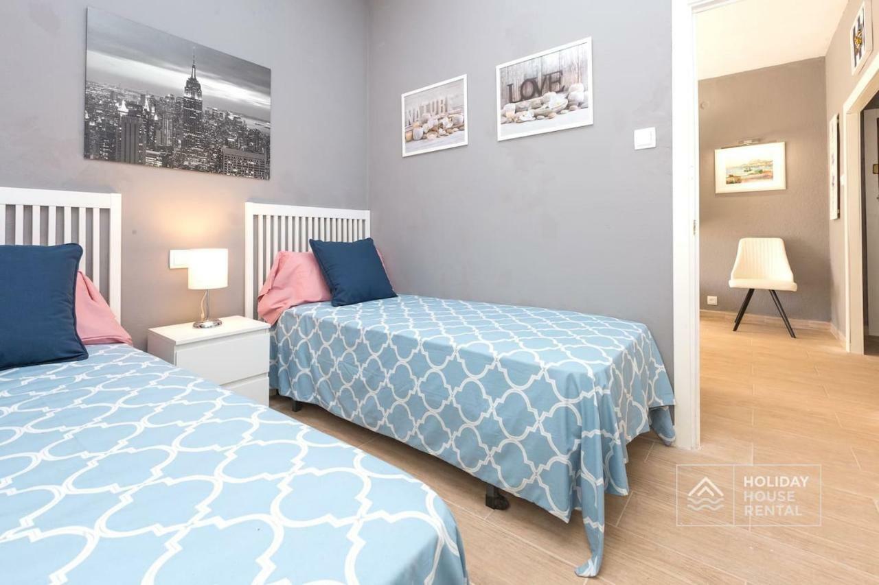 S12 - Beach Front Apartment --Free Wifi- Salou Exterior photo