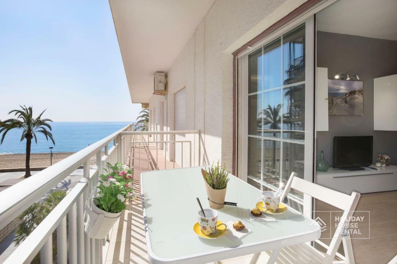 S12 - Beach Front Apartment --Free Wifi- Salou Exterior photo