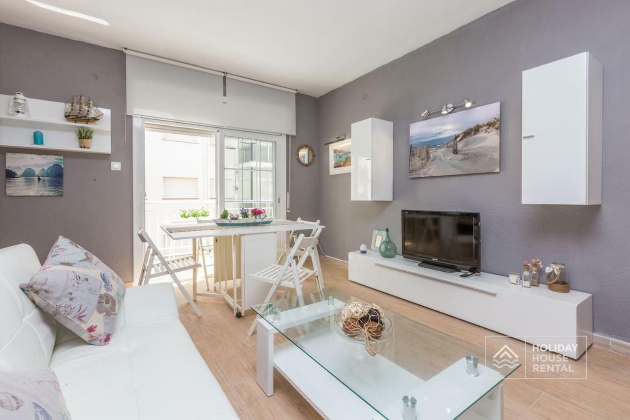 S12 - Beach Front Apartment --Free Wifi- Salou Exterior photo